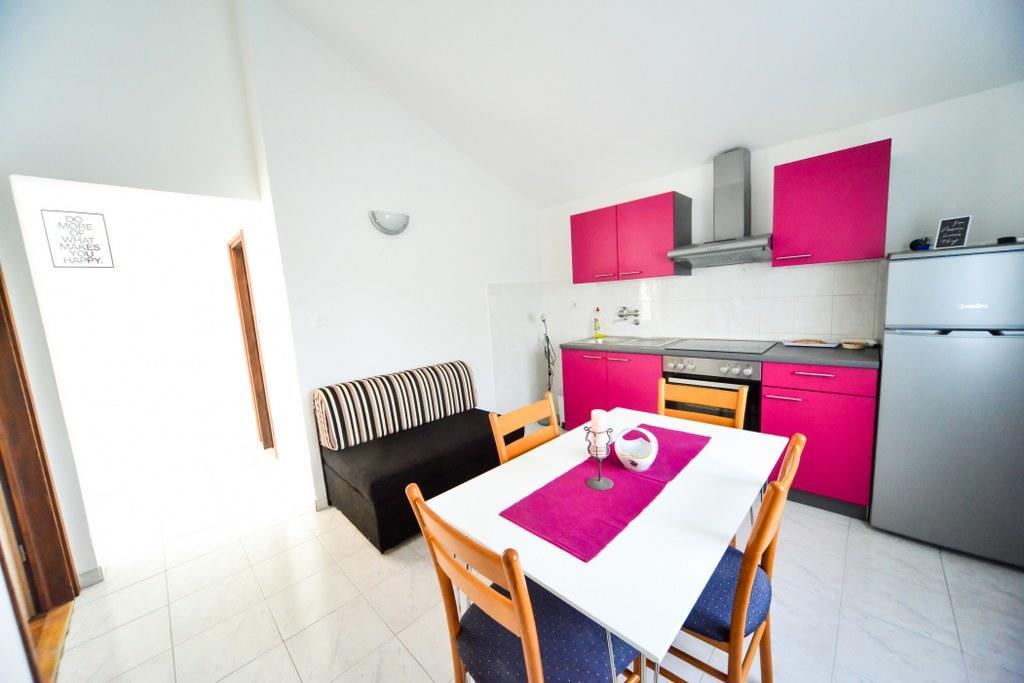 Apartments Valentina Петркане Екстериор снимка