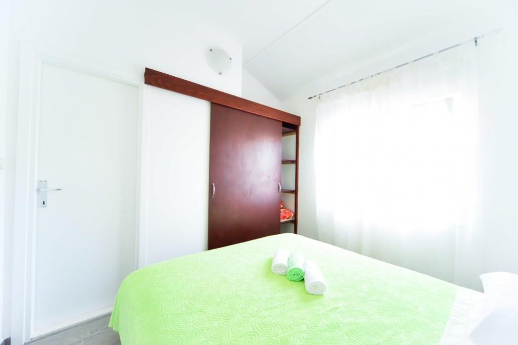 Apartments Valentina Петркане Екстериор снимка