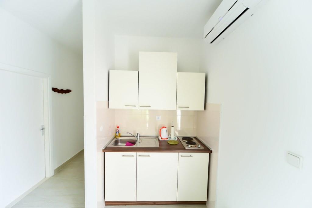 Apartments Valentina Петркане Екстериор снимка
