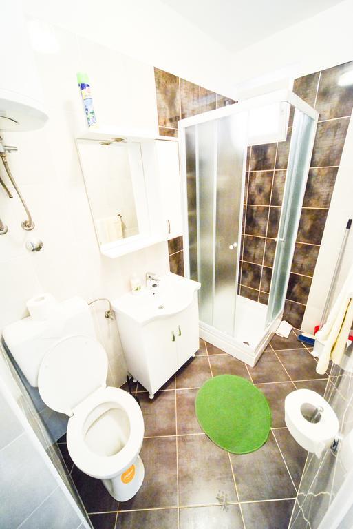 Apartments Valentina Петркане Екстериор снимка