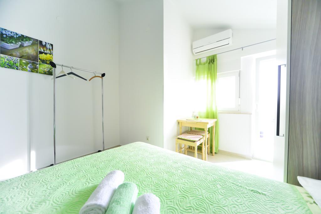 Apartments Valentina Петркане Екстериор снимка
